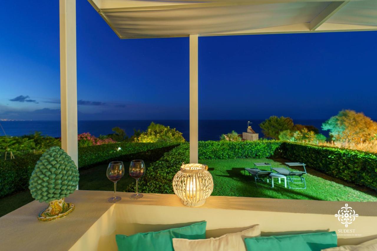Villa Vittoria - Waterfront House Аугуста Экстерьер фото